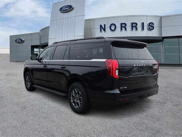 Certified 2025 Ford Expedition Max Active image 3