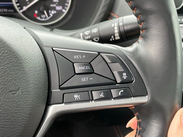 Used 2023 Nissan Sentra SR w/ SR Premium Package FWD image 17