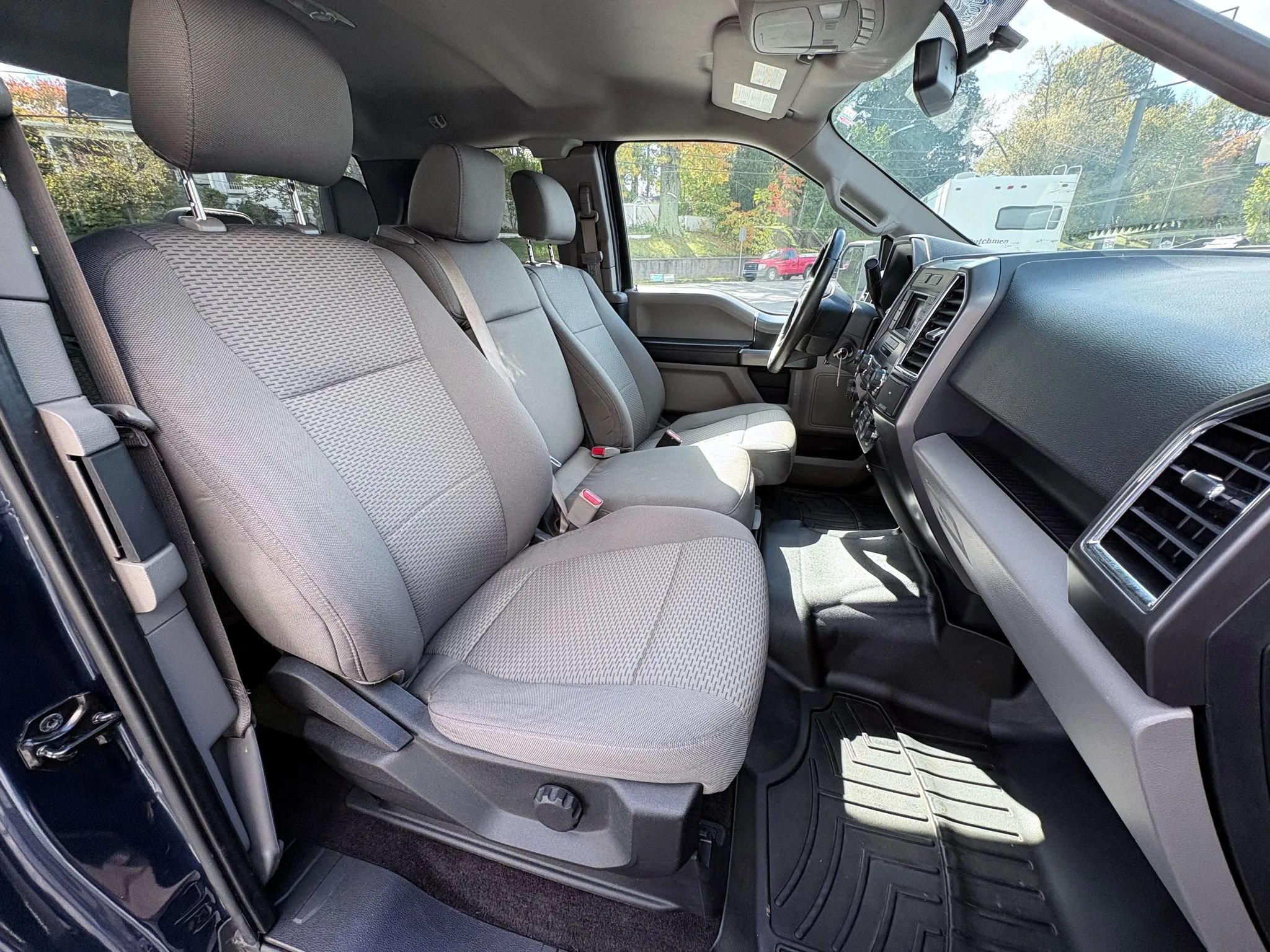 Used 2016 Ford F150 XLT w/ Equipment Group 301A Mid RWD image 24