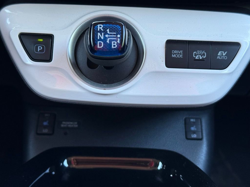 Used 2017 Toyota Prius Prime Plus image 16