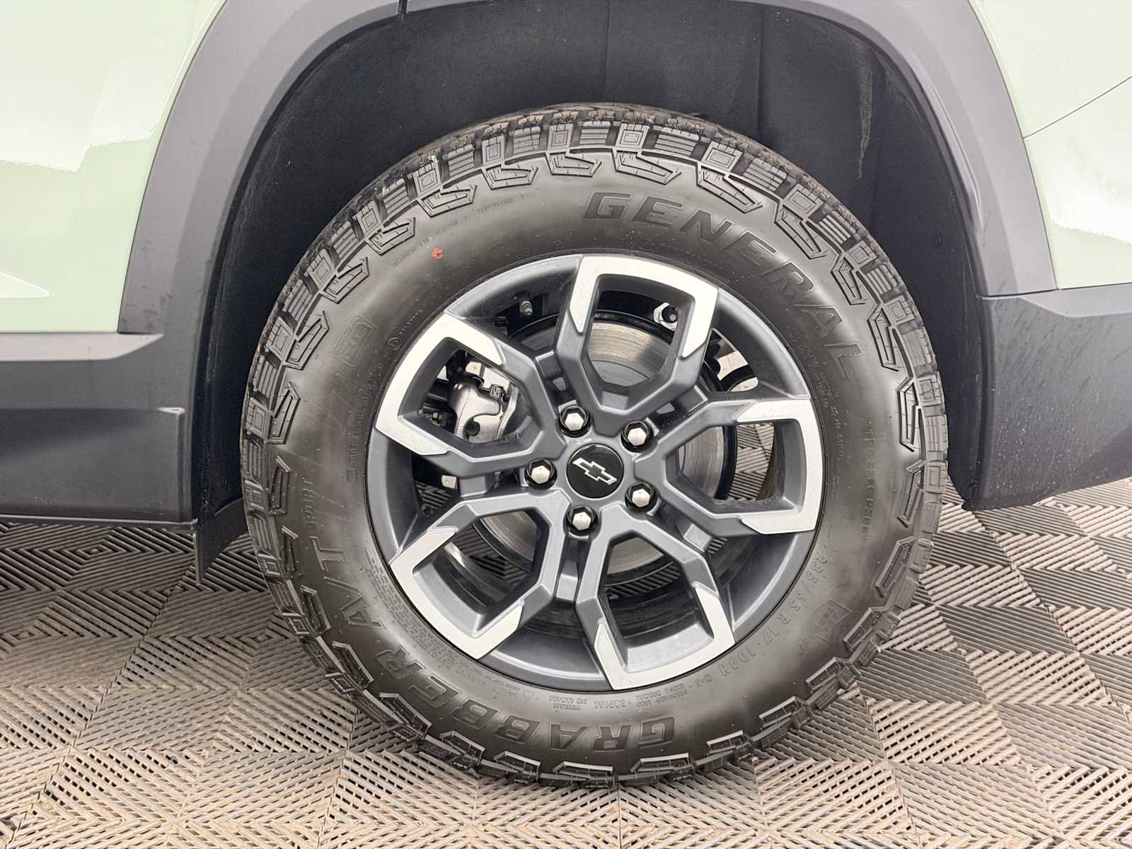 New 2026 Chevrolet Equinox ACTIV w/ Convenience Package III image 15