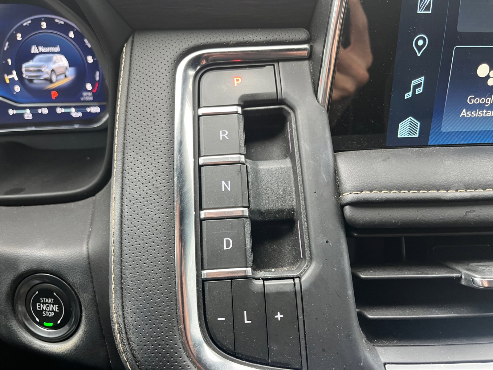 Used 2023 Chevrolet Tahoe Premier image 14