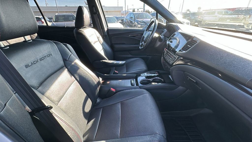 Used 2022 Honda Pilot Black Edition image 15