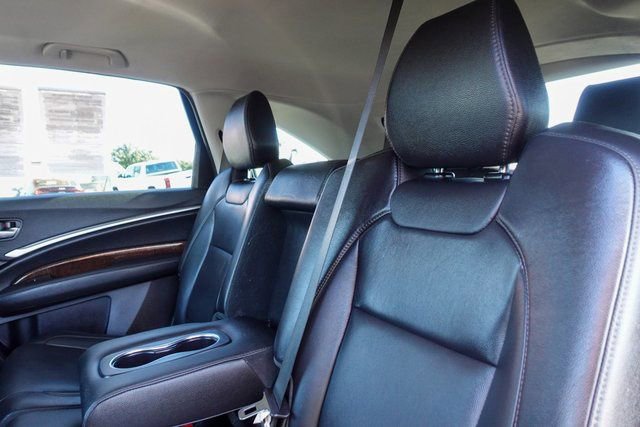 Used 2018 Acura MDX FWD image 25