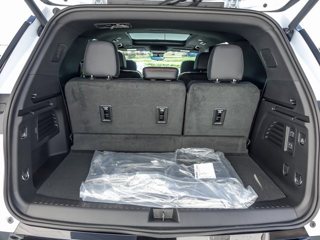 New 2026 Chevrolet Traverse RS w/ LPO, Floor Liner Package image 8