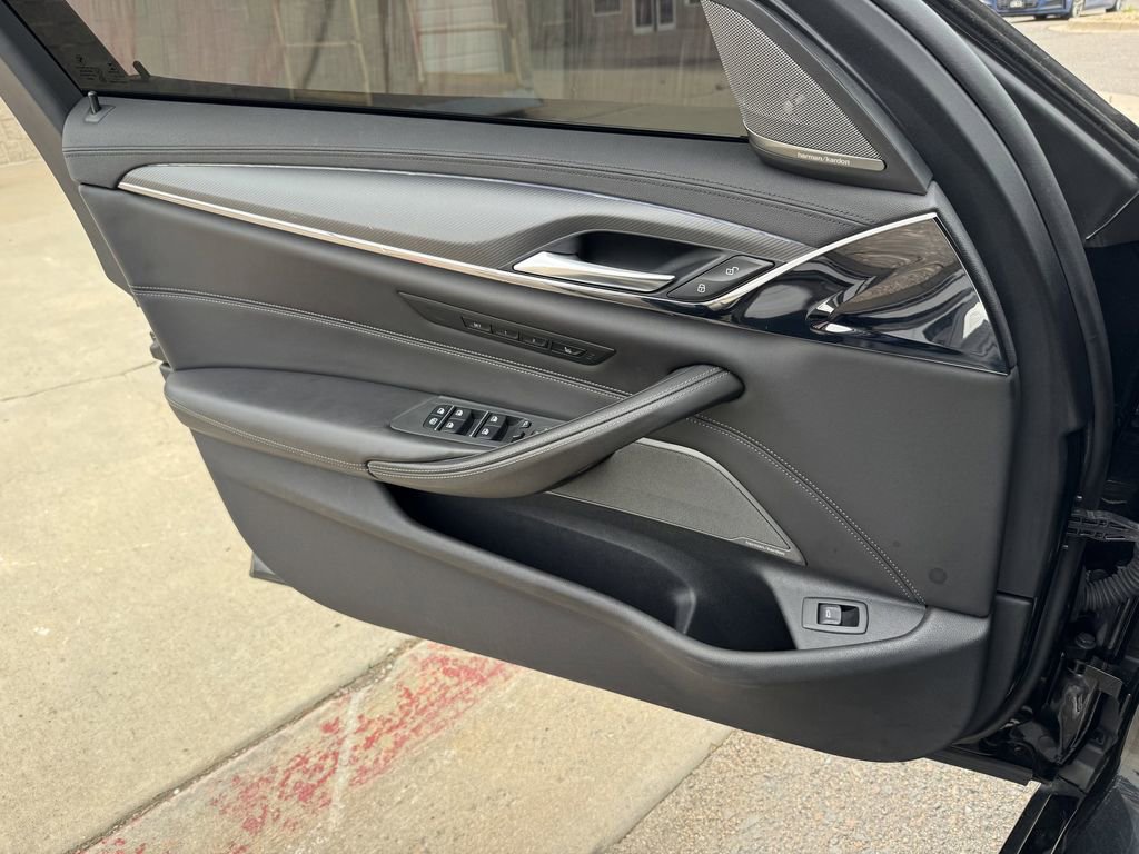 Used 2018 BMW M5 w/ Executive Package image 13
