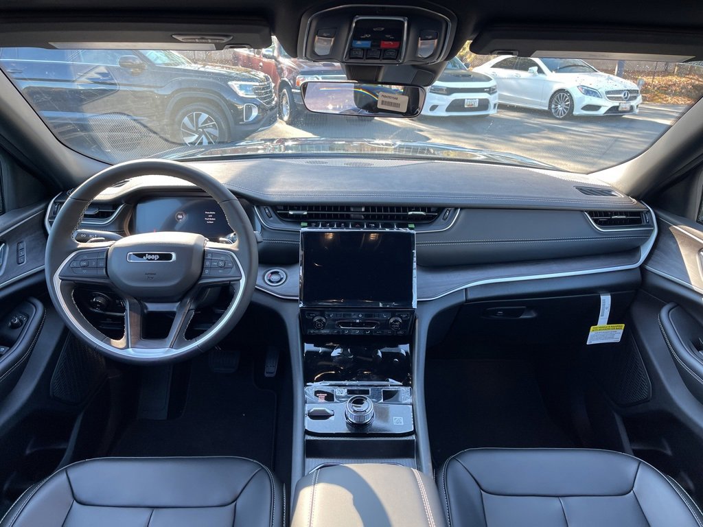 New 2025 Jeep Grand Cherokee L Limited w/ MOPAR Finishing Package image 6