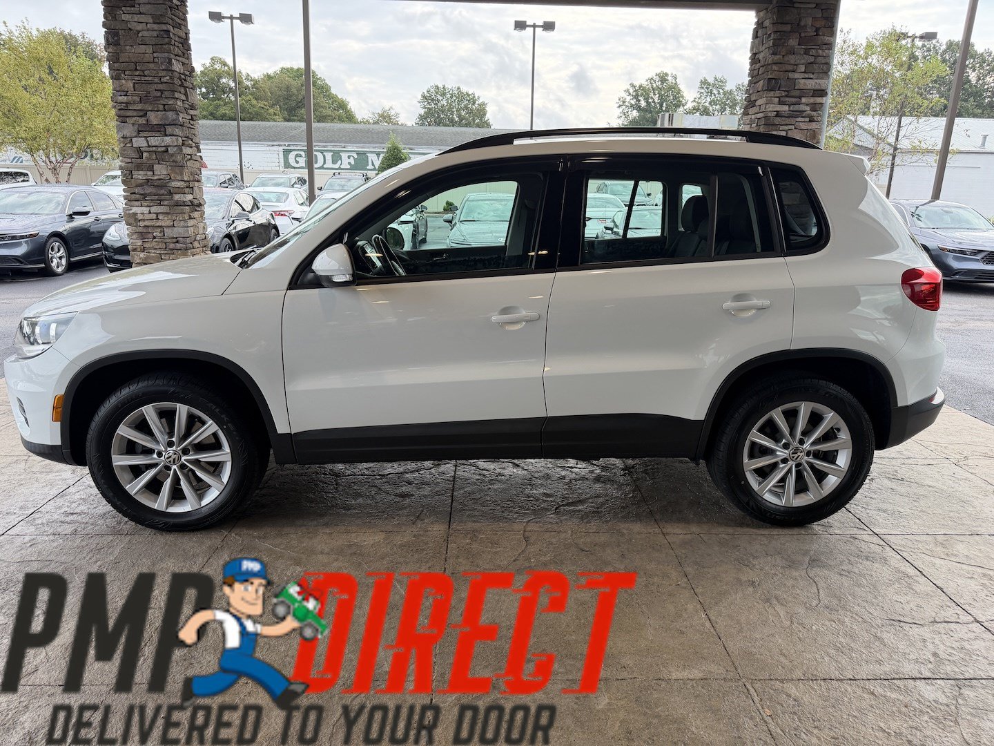 Used 2017 Volkswagen Tiguan Limited w/ Premium Package FWD image 10