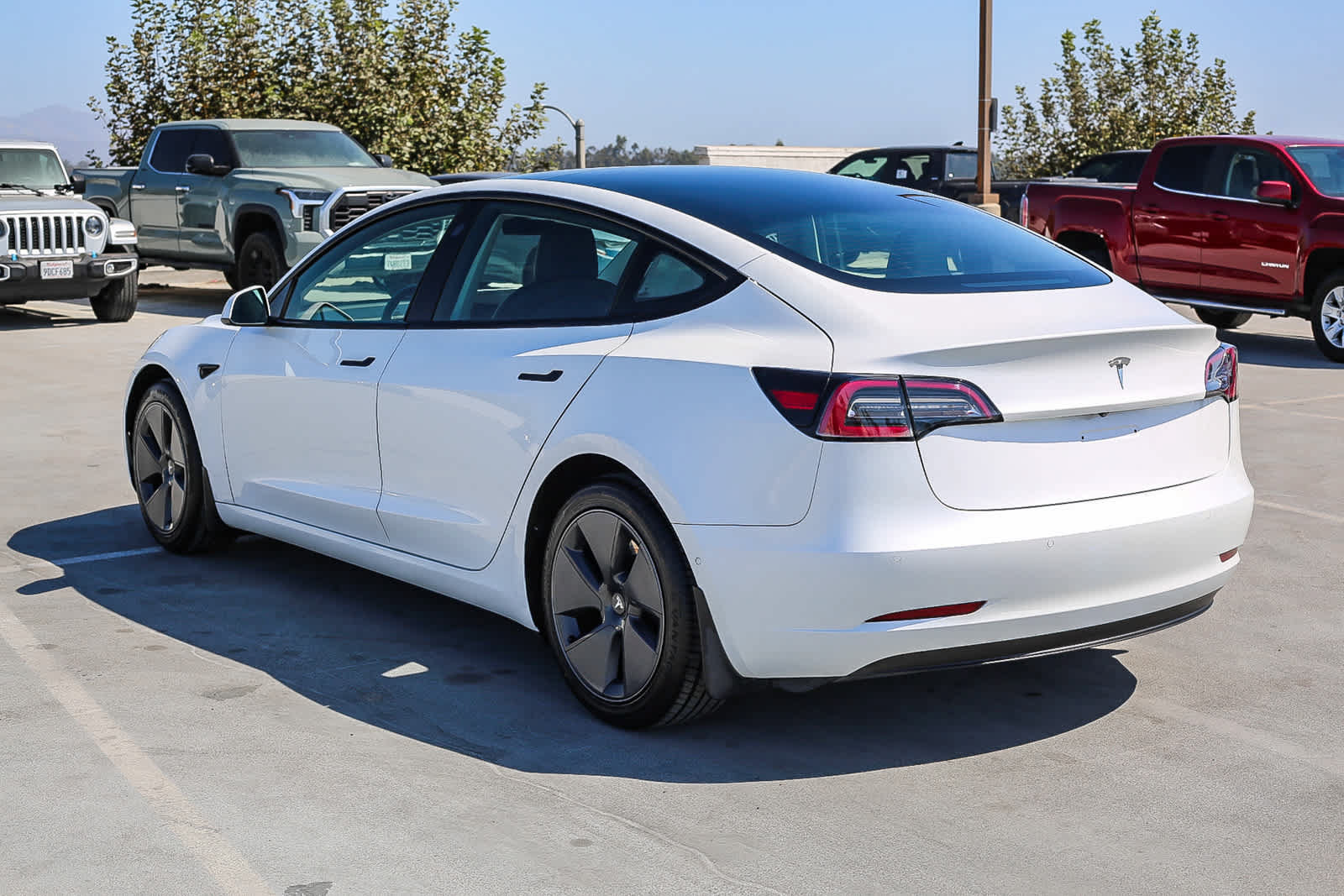Used 2021 Tesla Model 3 Standard Range Plus RWD image 7