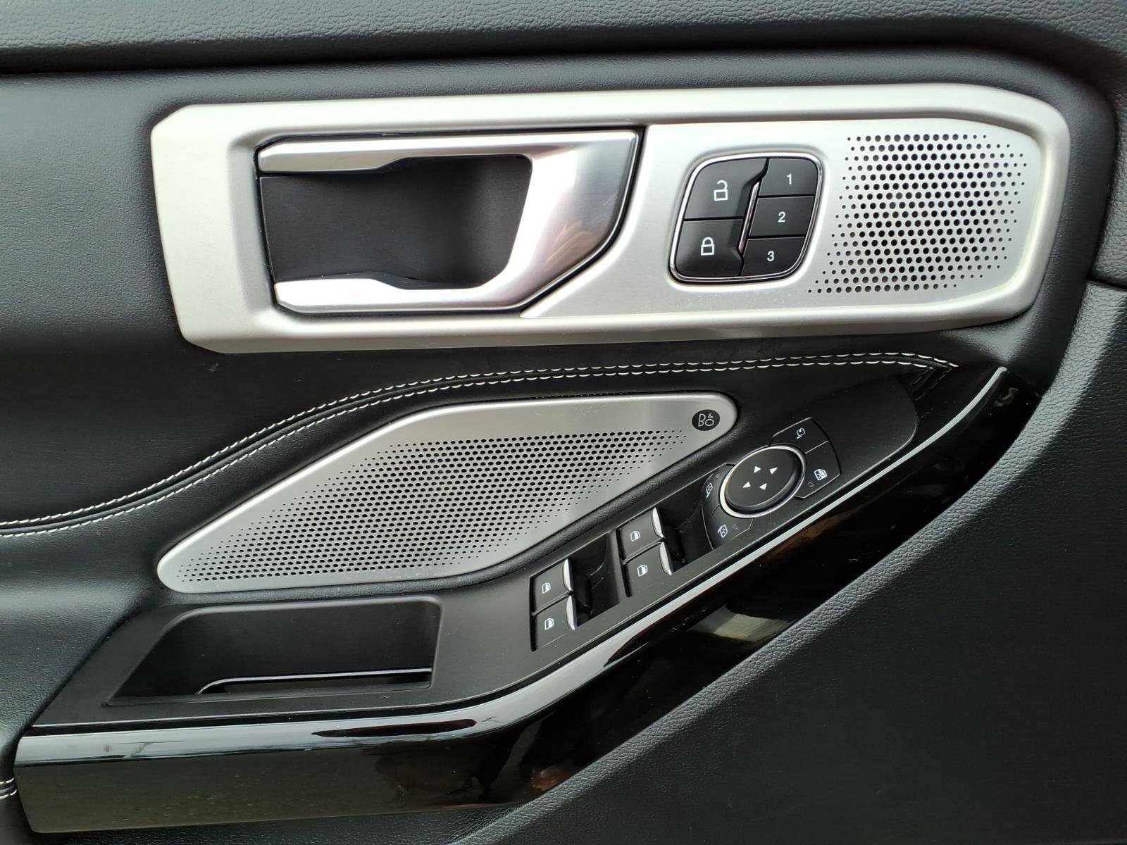 Used 2021 Ford Explorer ST w/ Equipment Group 401A image 11