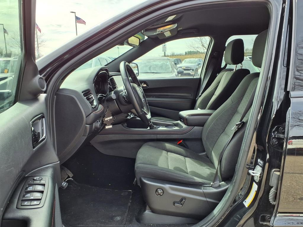 Used 2025 Dodge Durango GT image 19