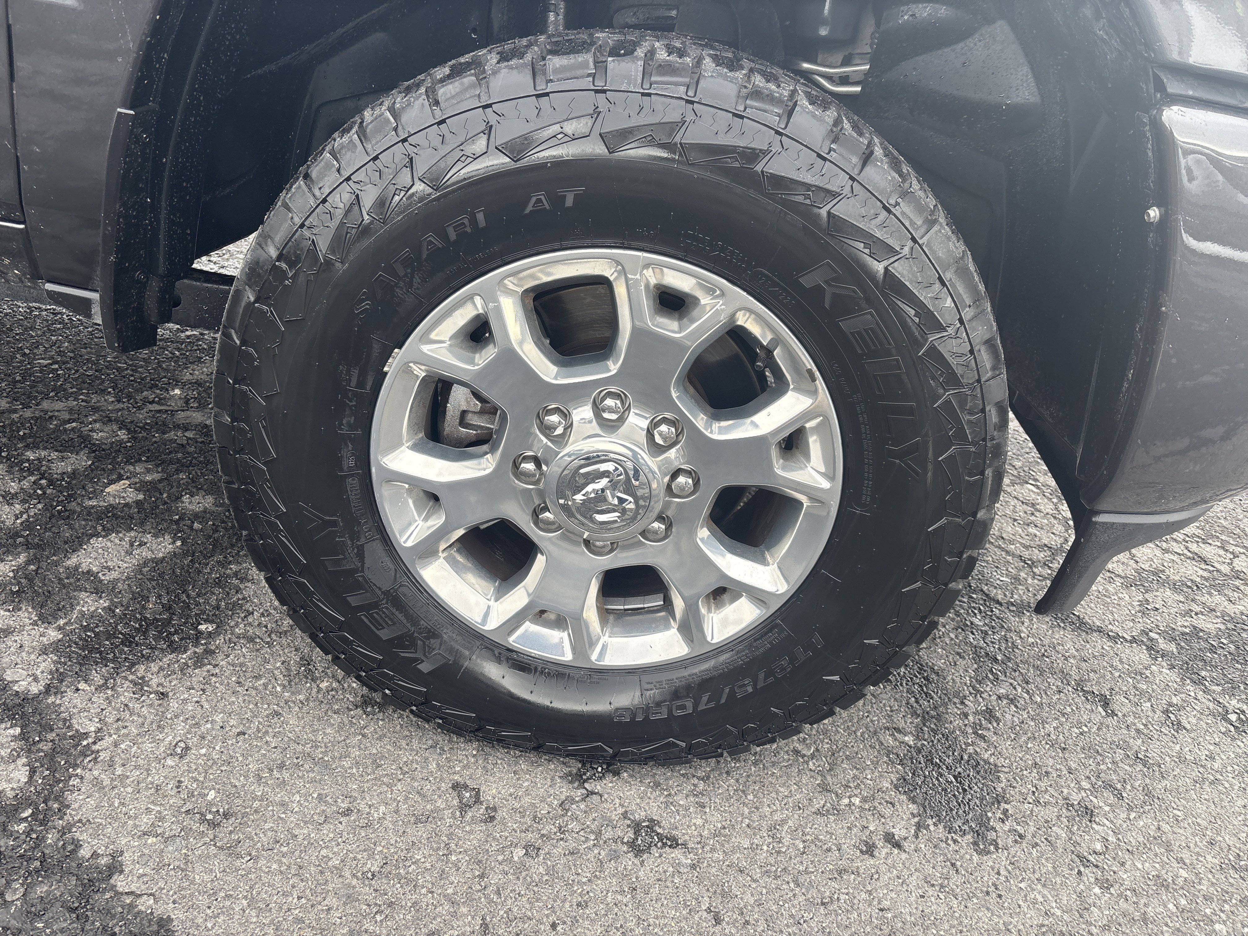 Used 2024 RAM 2500 Laramie w/ Safety Group image 11