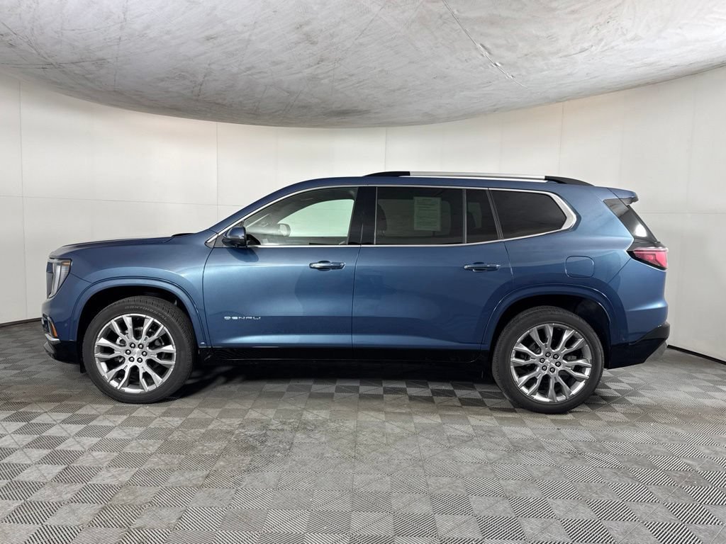 Certified 2025 GMC Acadia Denali w/ Super Cruise Package AWD/4WD image 9