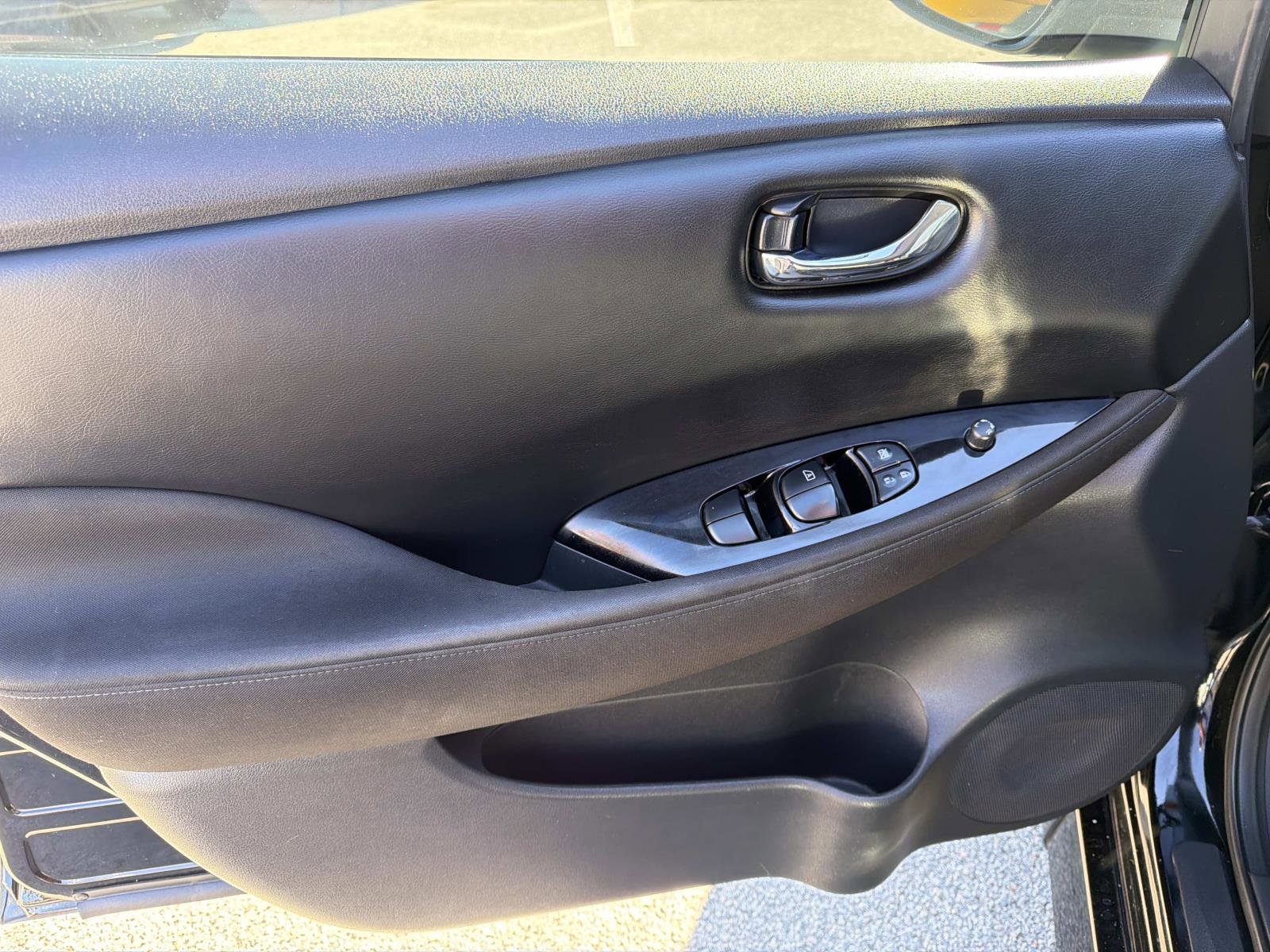 Used 2019 Nissan Leaf SV Plus w/ SV Plus Technology Package image 15