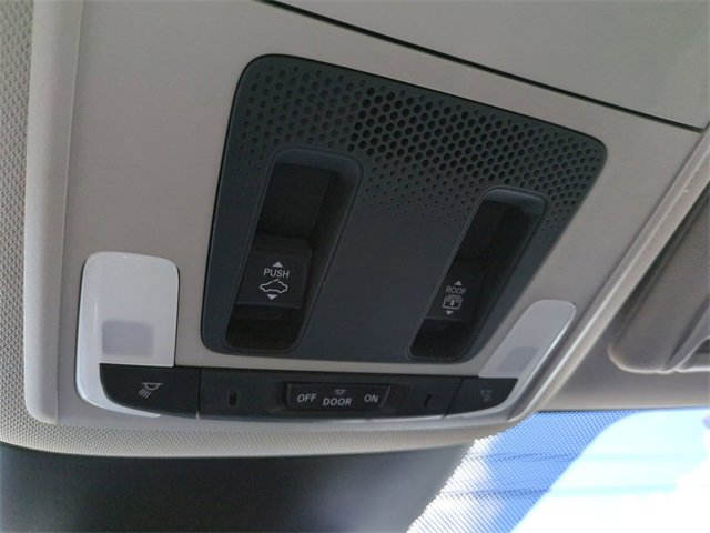 Used 2024 Honda Pilot Touring image 25