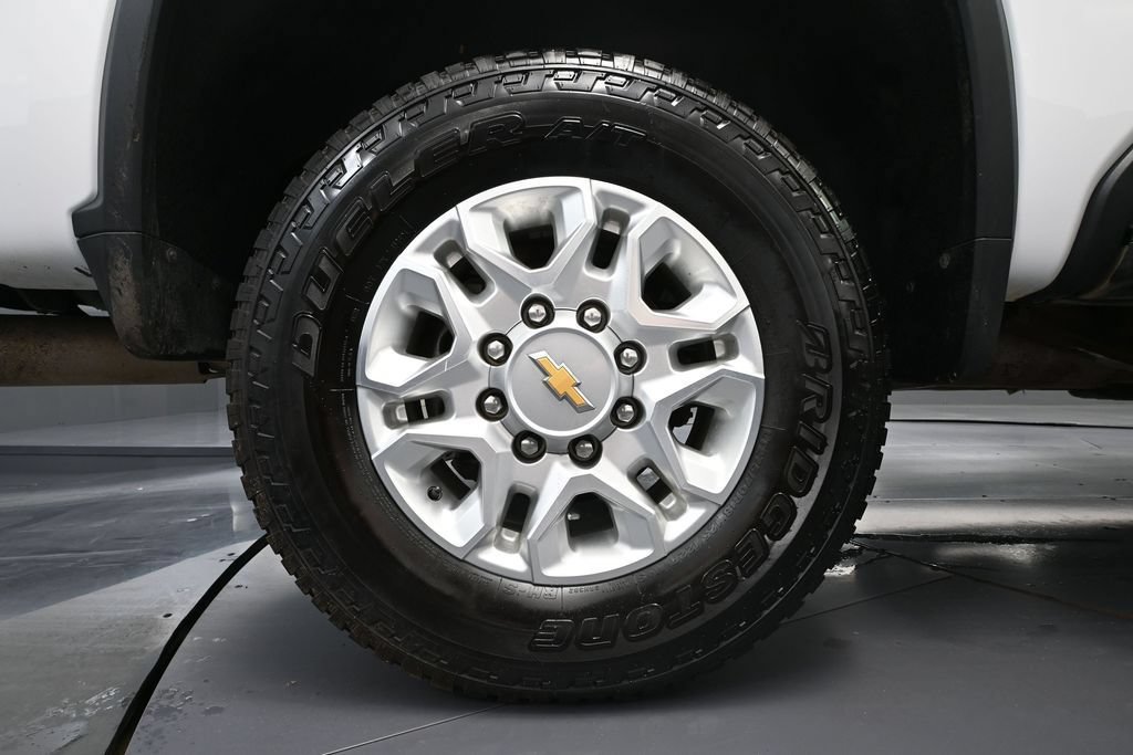 Used 2024 Chevrolet Silverado 2500 LTZ AWD/4WD image 11