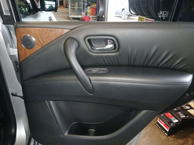 Used 2024 Nissan Armada SL w/ Captain's Chairs Package AWD/4WD image 42