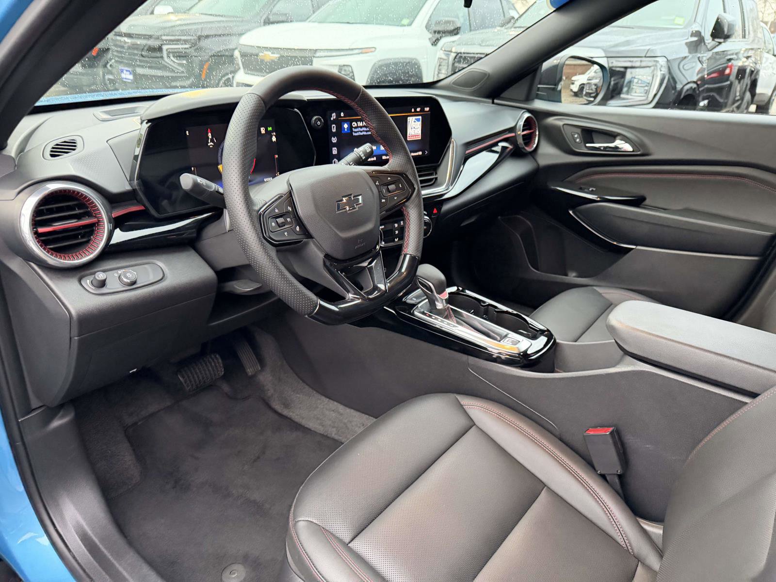 Certified 2025 Chevrolet Trax RS w/ Driver Confidence Package image 11