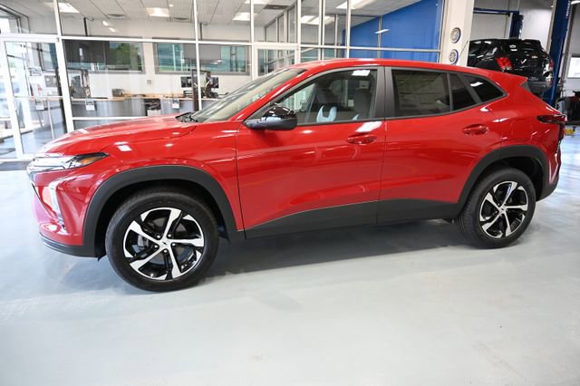 New 2026 Chevrolet Trax RS w/ Driver Confidence Package FWD image 7