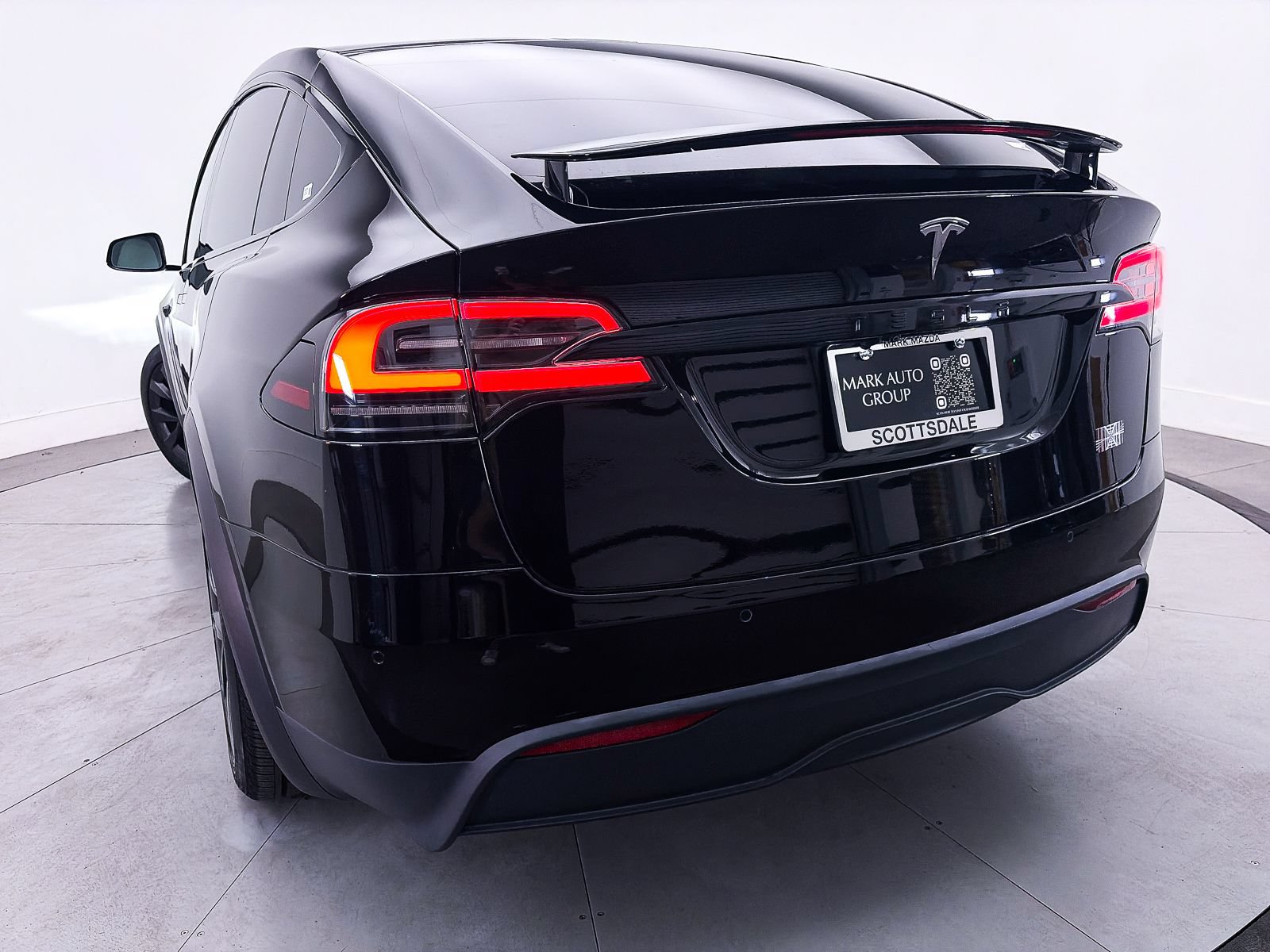 Used 2022 Tesla Model X Plaid AWD/4WD image 9