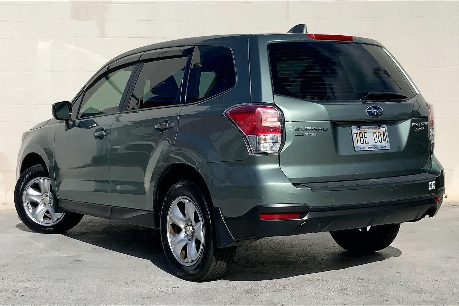 Used 2017 Subaru Forester 2.5i AWD/4WD image 4
