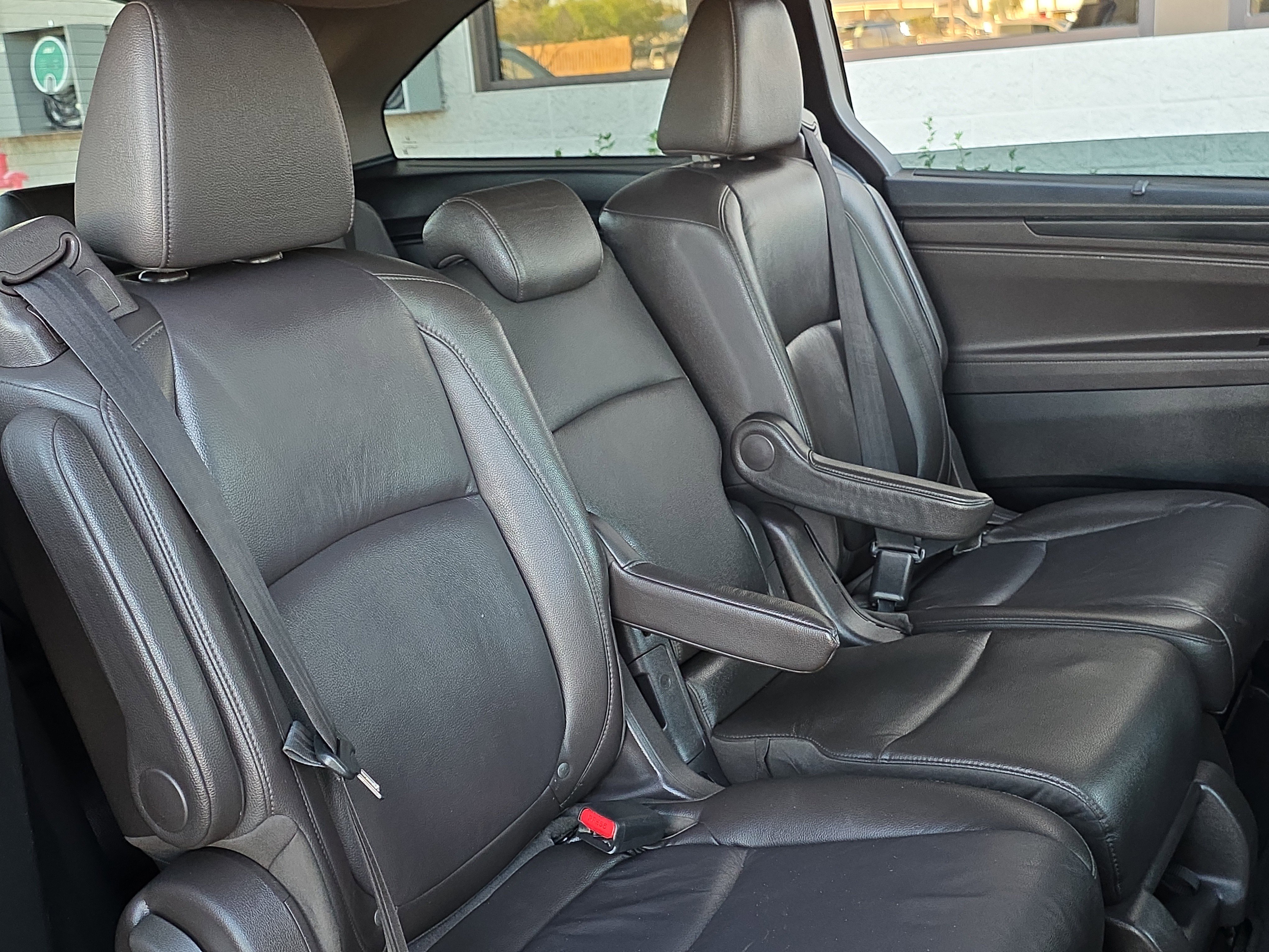 Used 2018 Honda Odyssey EX-L image 29