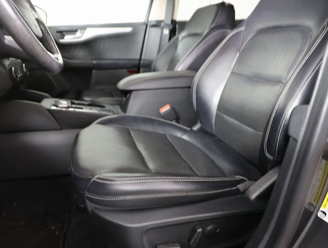 Used 2020 Ford Escape SEL image 4