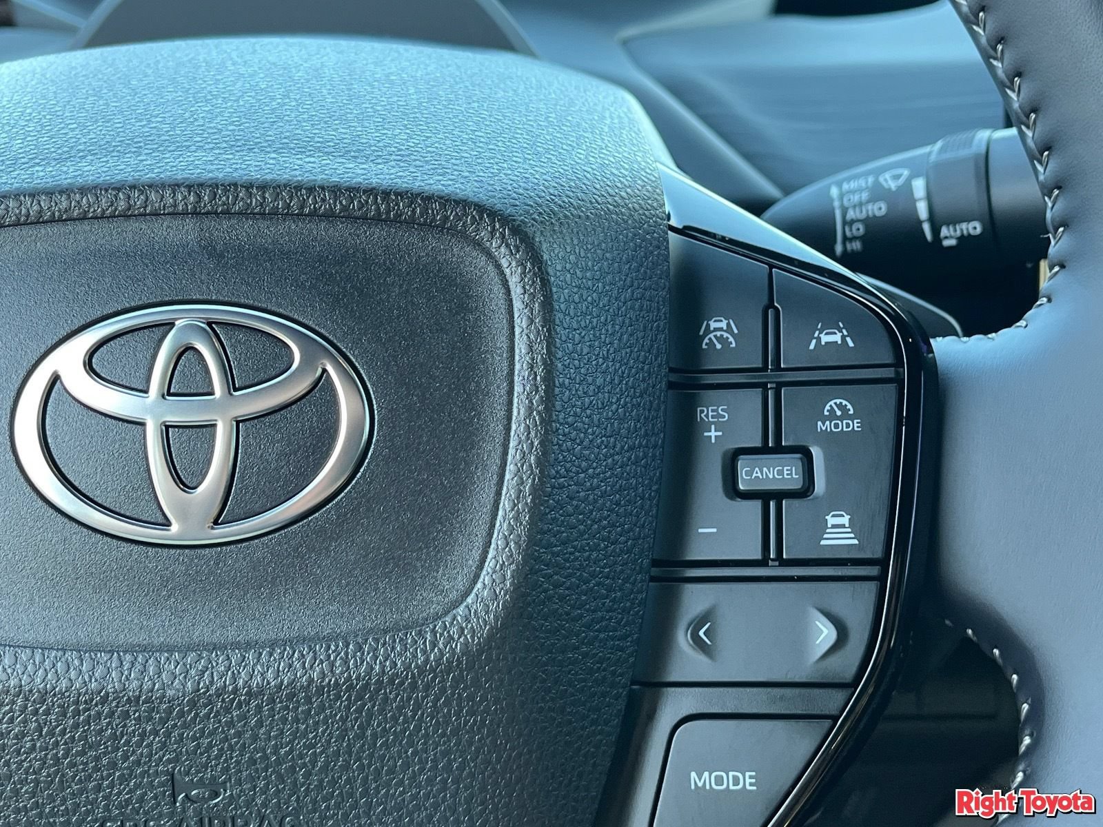 Used 2026 Toyota C-HR AWD/4WD image 24