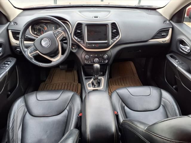 Used 2016 Jeep Cherokee Latitude w/ Comfort/Convenience Group FWD image 12