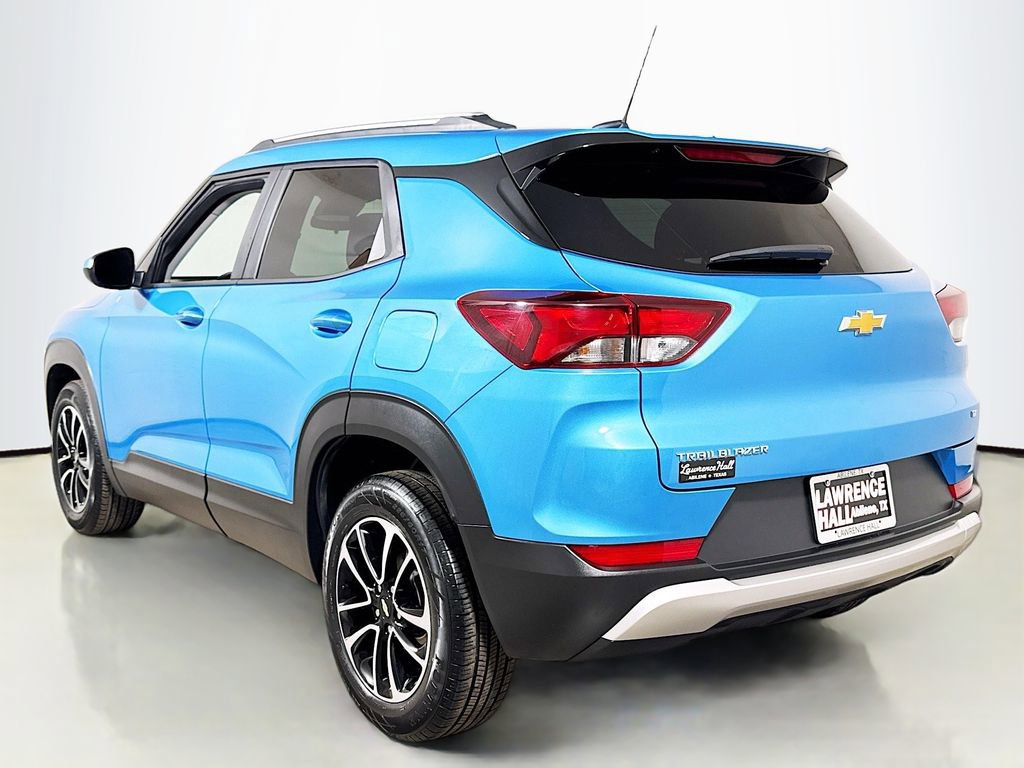 Used 2025 Chevrolet TrailBlazer LT image 6