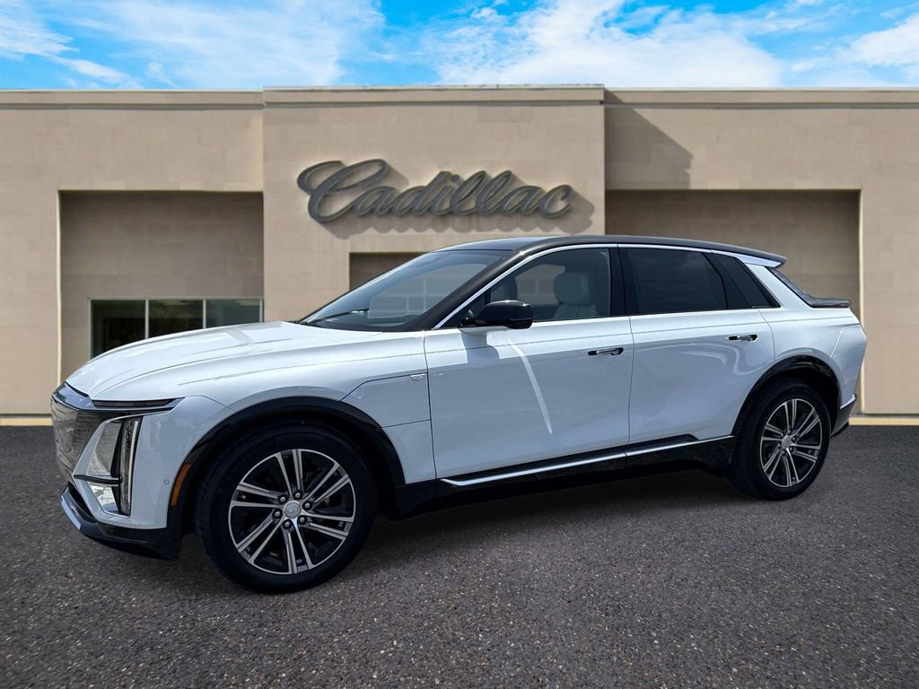 New 2026 Cadillac Lyriq Luxury w/ LPO, Floor Liner Package RWD image 7