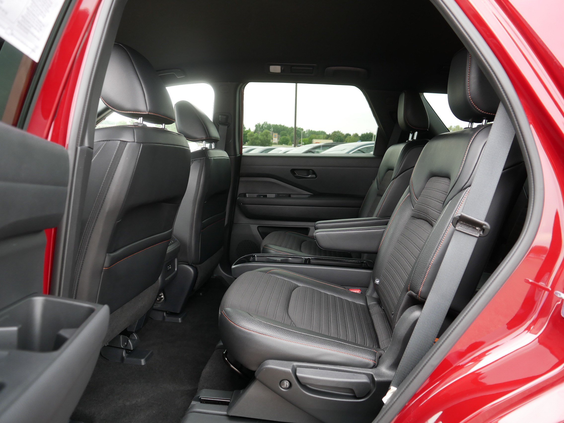 Used 2023 Nissan Pathfinder Rock Creek AWD/4WD image 34