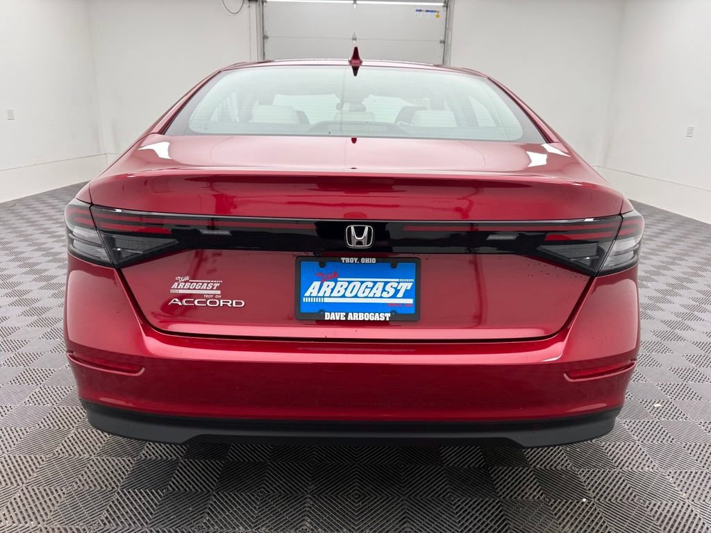 Used 2024 Honda Accord EX image 9