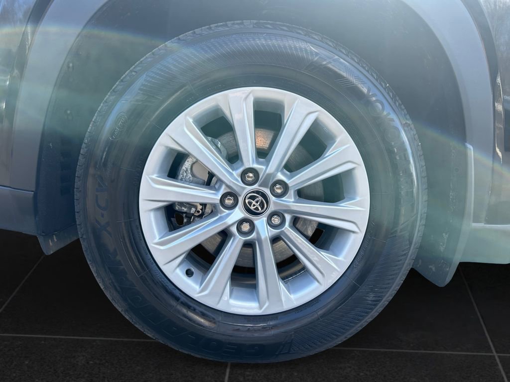 Used 2026 Toyota Grand Highlander XLE image 9