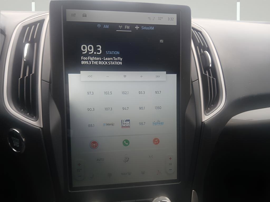 Certified 2024 Ford Edge SEL image 10