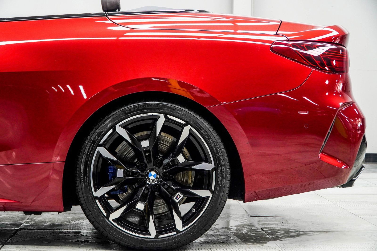 Used 2025 BMW M440i Convertible w/ Premium Package RWD image 13