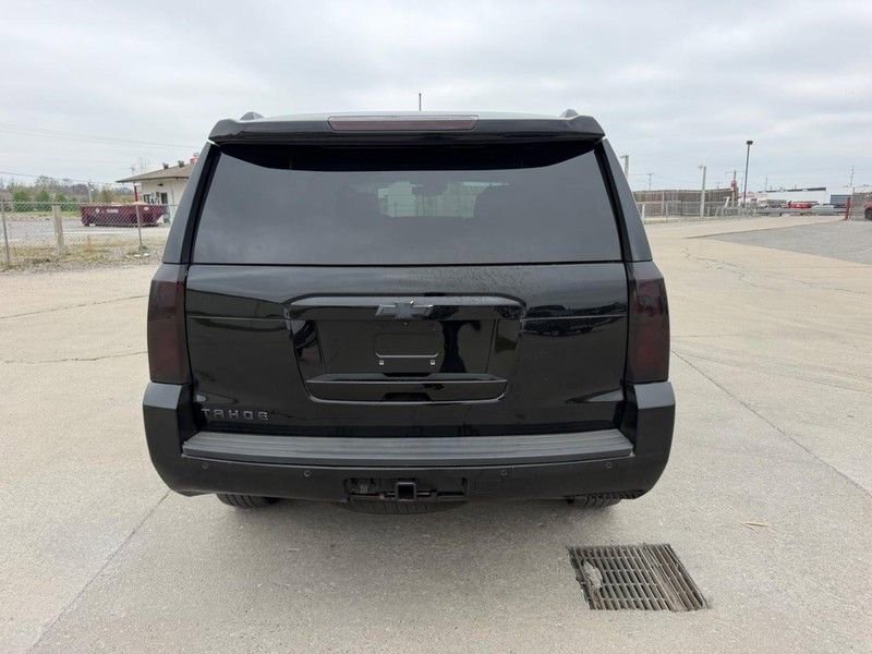 Used 2018 Chevrolet Tahoe LS w/ Enhanced Driver Alert Package AWD/4WD image 4