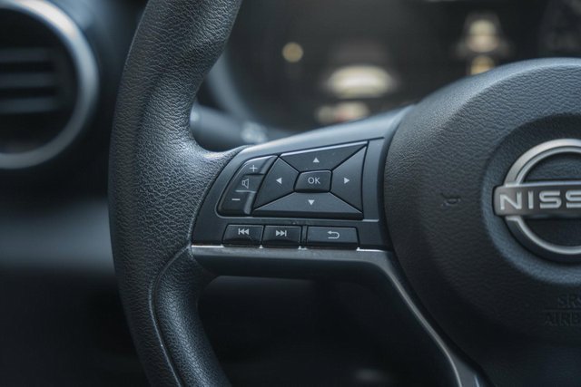 Used 2024 Nissan Kicks SV image 31