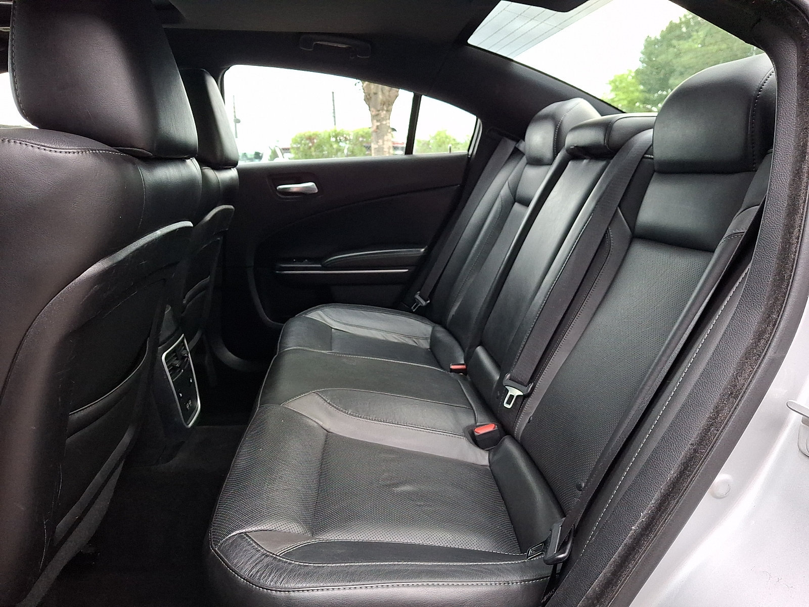 Used 2022 Dodge Charger SXT w/ Leather Interior Group RWD image 10