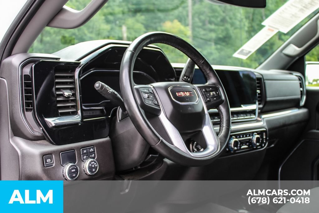 Used 2025 GMC Sierra 1500 SLT RWD image 31
