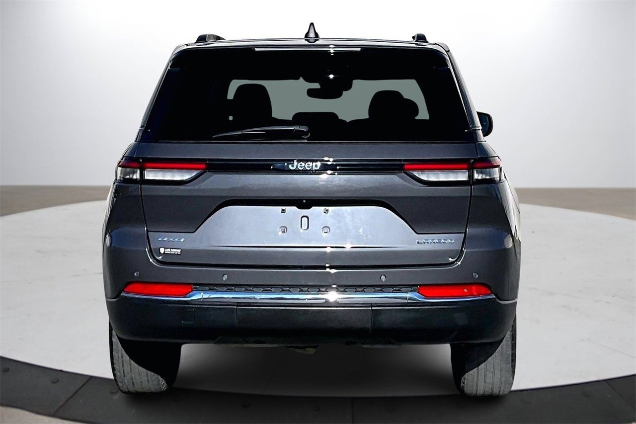 Used 2023 Jeep Grand Cherokee Laredo X image 8