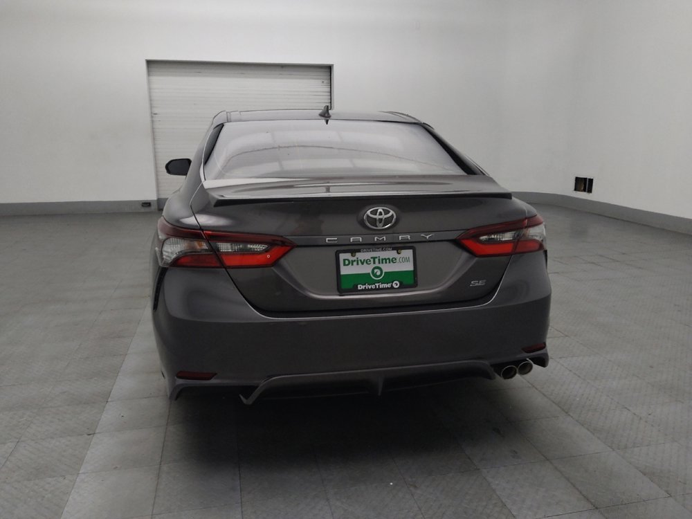 Used 2022 Toyota Camry SE image 6