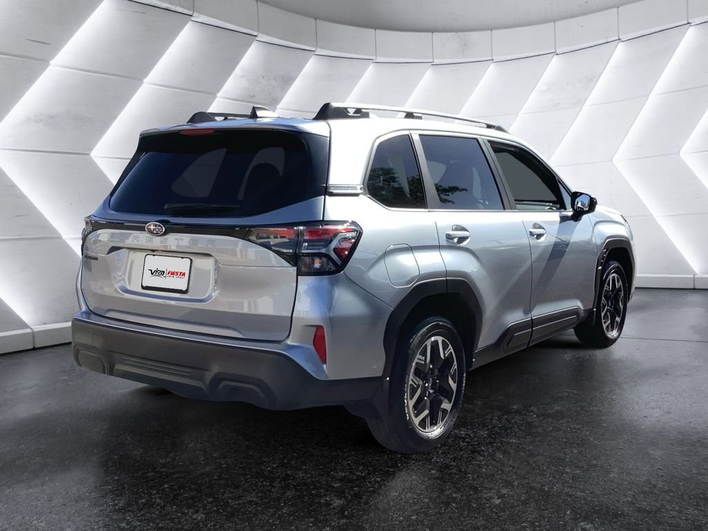 Used 2025 Subaru Forester Premium w/ Convenience Package #1 AWD/4WD image 4