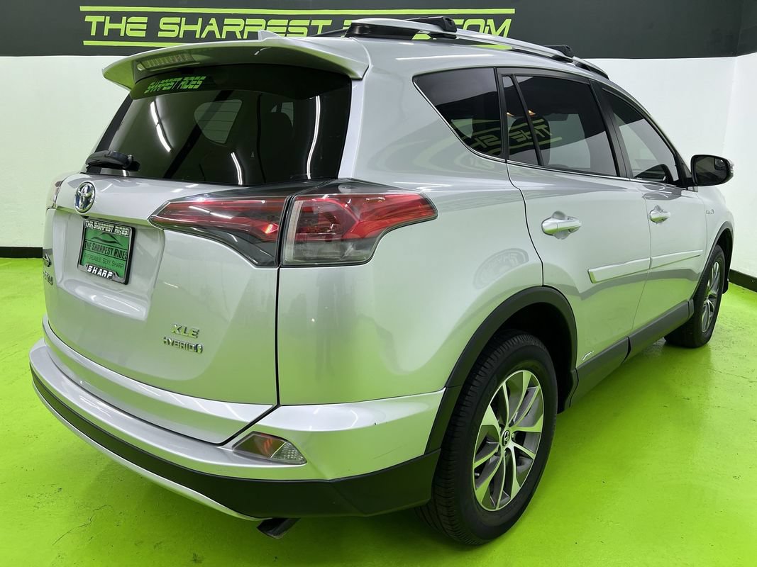 Used 2016 Toyota RAV4 XLE AWD/4WD image 10
