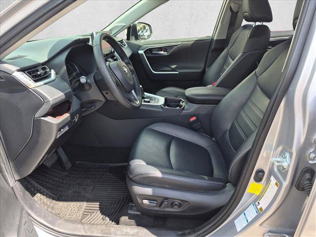 Used 2020 Toyota RAV4 Limited AWD/4WD image 16