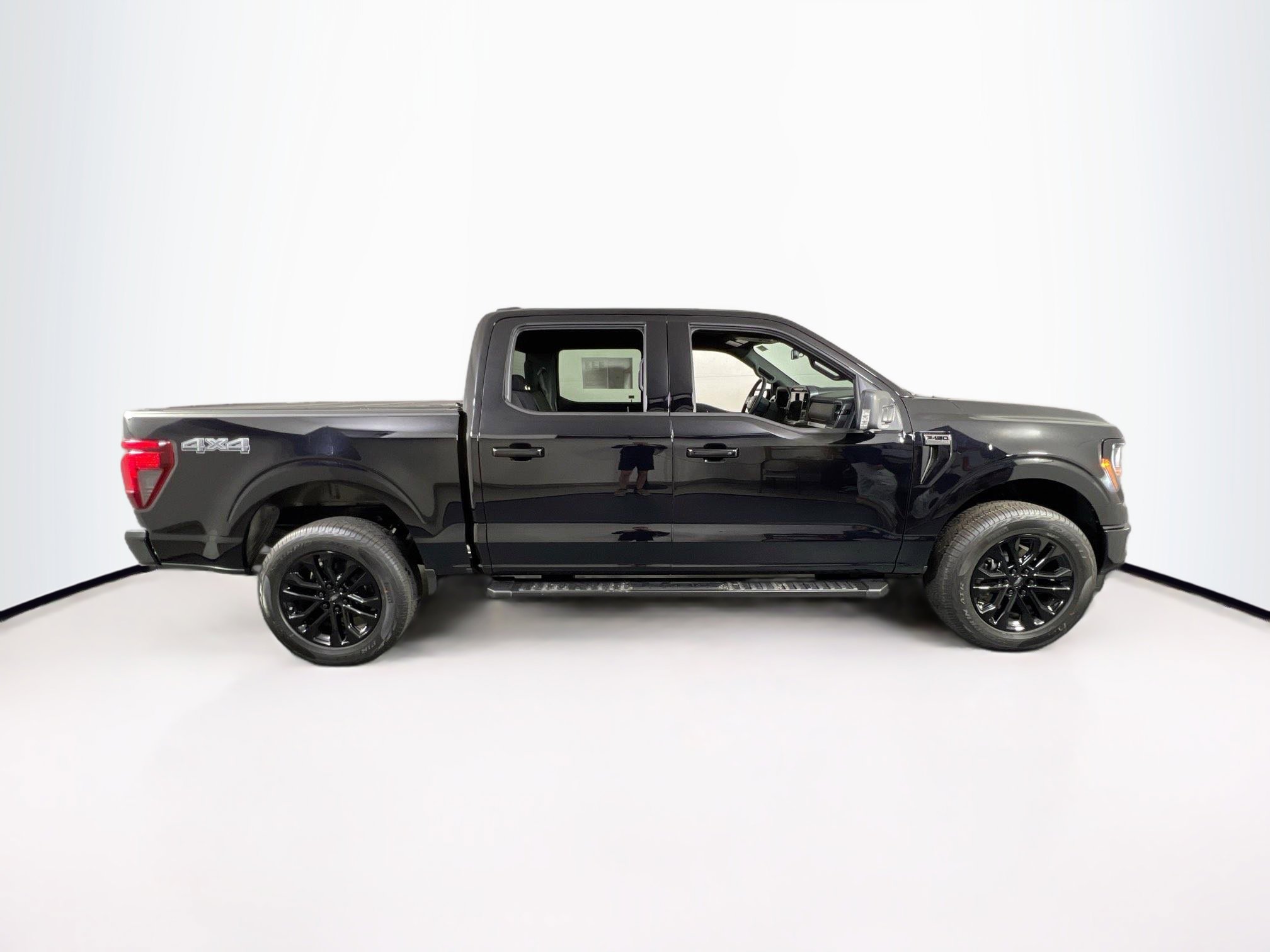 Used 2025 Ford F150 XLT w/ Equipment Group 302A MID image 4