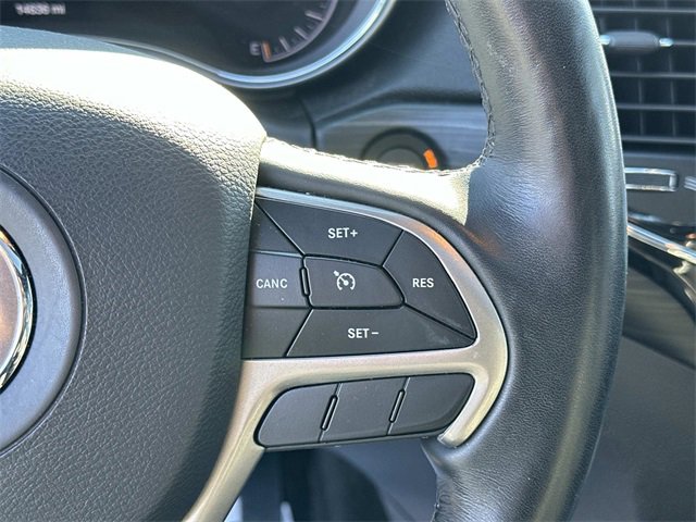 Certified 2022 Jeep Grand Cherokee Laredo X image 29