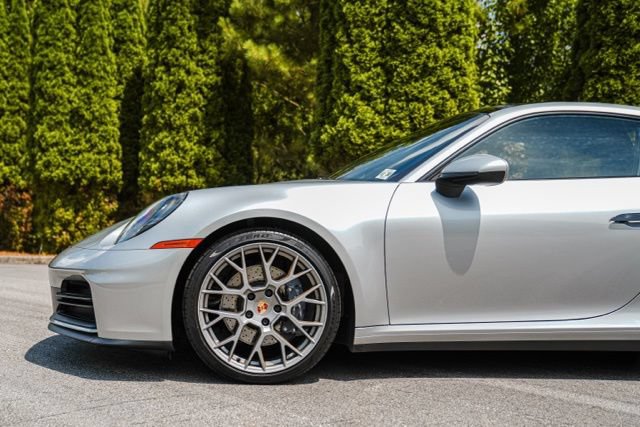 Used 2025 Porsche 911 Carrera RWD image 10