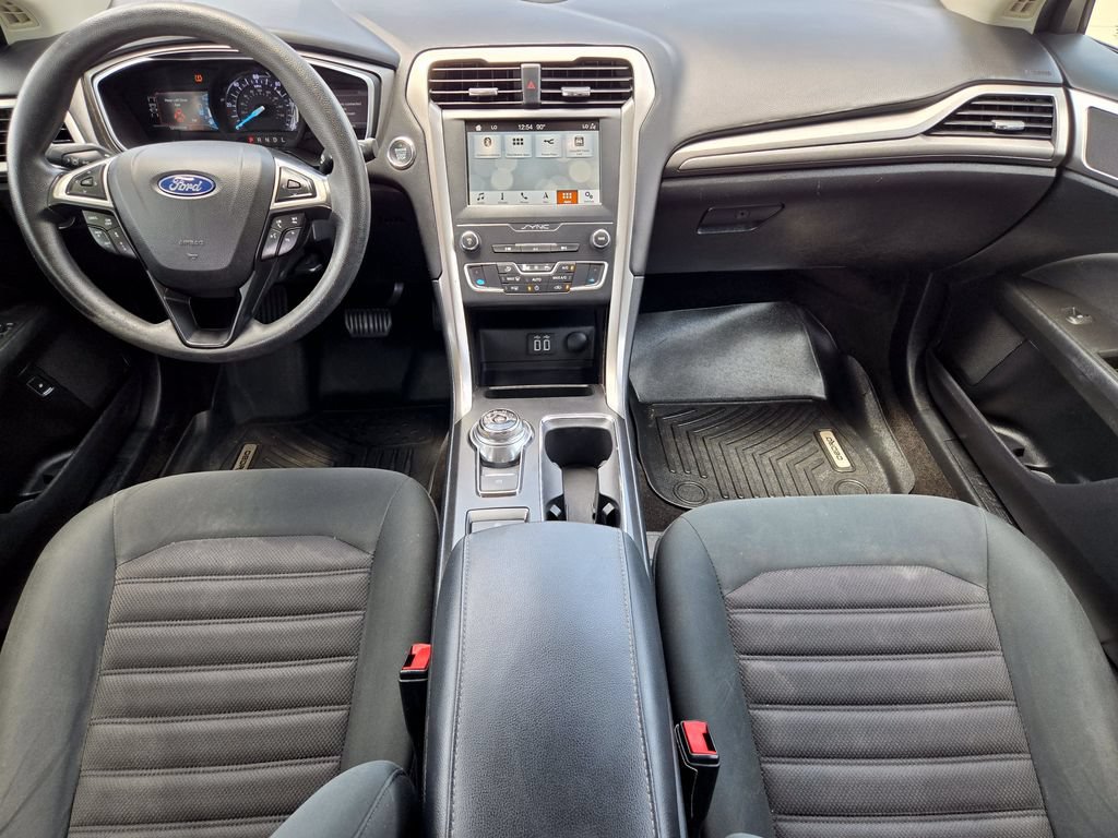 Used 2019 Ford Fusion SE FWD image 19