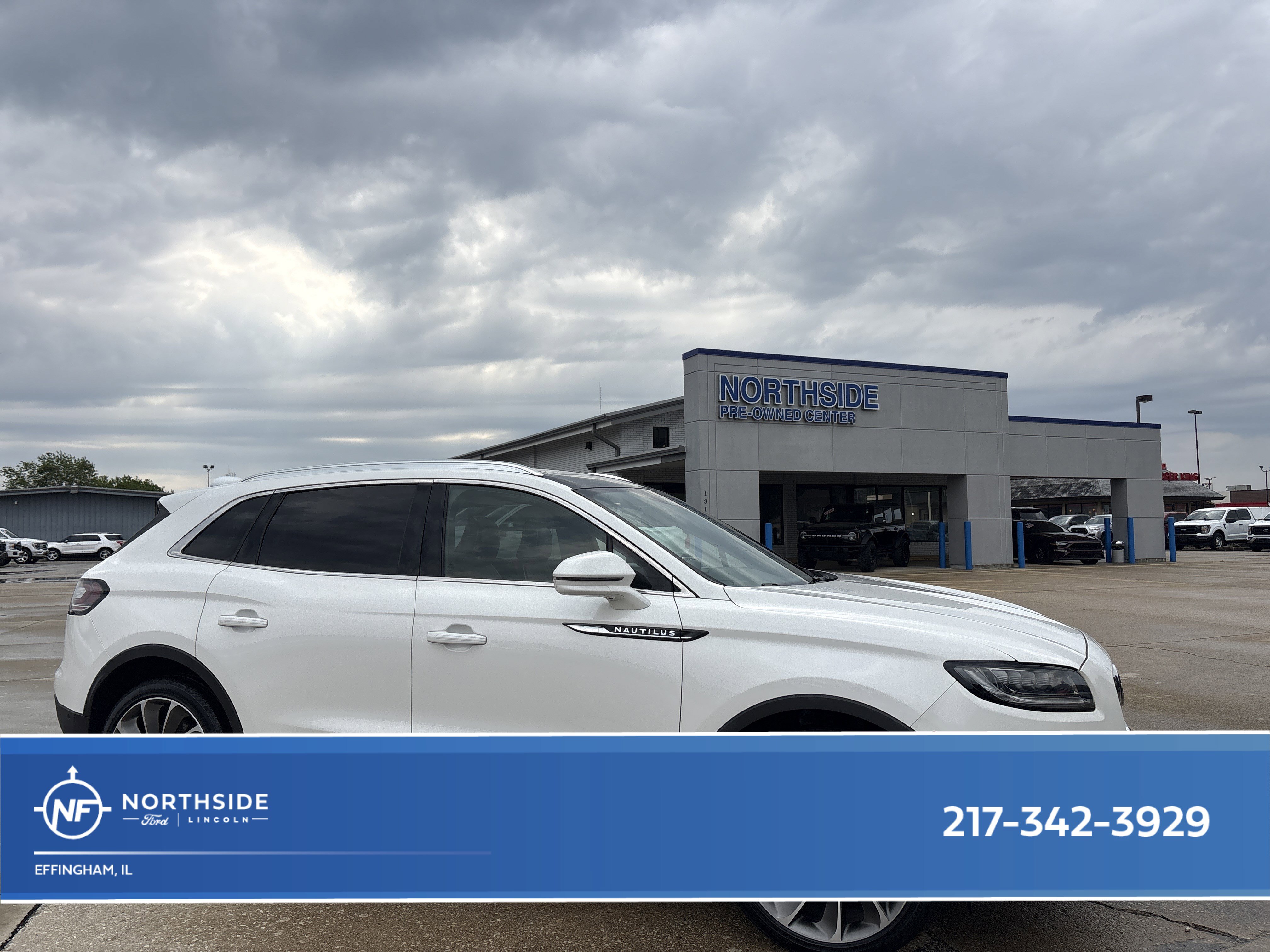 Used 2022 Lincoln Nautilus Reserve w/ Equipment Group 202A AWD/4WD image 1